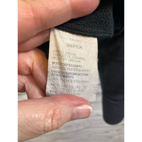 Under Armour Women's Armour Mixed Media ½ Zip Sweatshirt (Black/White) Size Smal - Picture 9 of 9